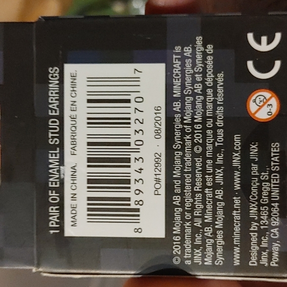 *NEW* Minecraft creeper stud earrings - Picture 4 of 4